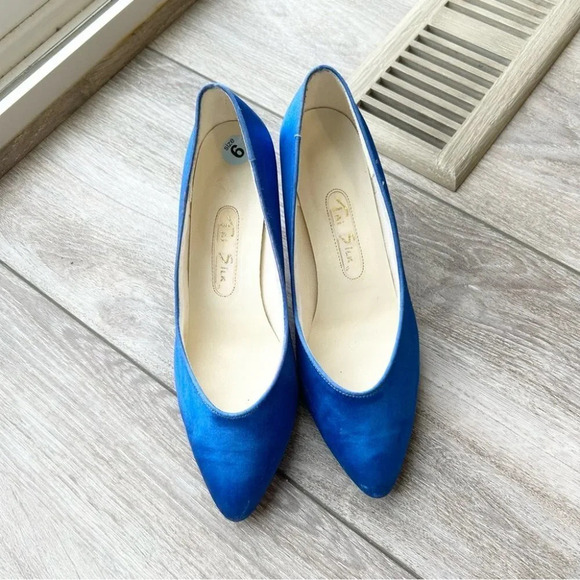 Vintage Tai Silk Satin Heel Pump Made in Taiwan - Picture 2 of 15